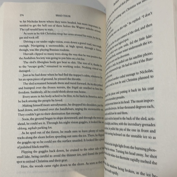 First Edition 2019 Brad Thor A Thriller Backlash hardcover book NYT Bestseller - Picture 15 of 16